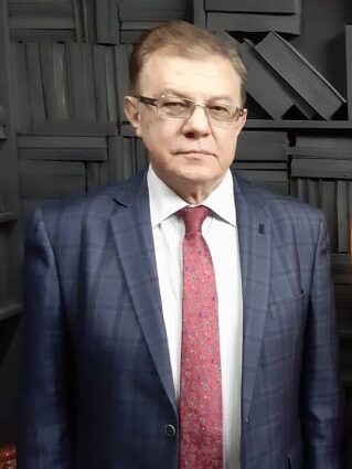економіст Володимир Лановий